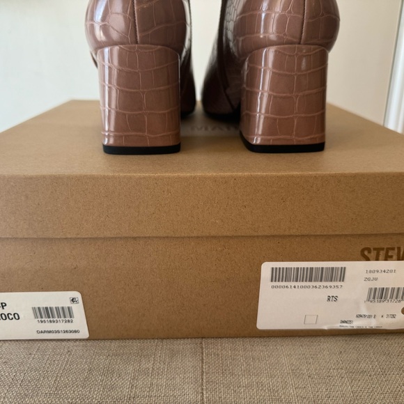 NIB Steve Madden "Darma" Crocodile Embossed Blush Tan Ankle Bootie Size 8 - Picture 15 of 16